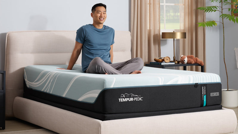 Tempur-Pedic® TEMPUR-LuxeAdapt® Hybrid Medium Mattress - Mattress on Demand