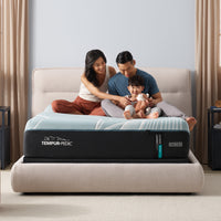 Tempur-Pedic® TEMPUR-LuxeAdapt® Hybrid Medium Mattress - Mattress on Demand
