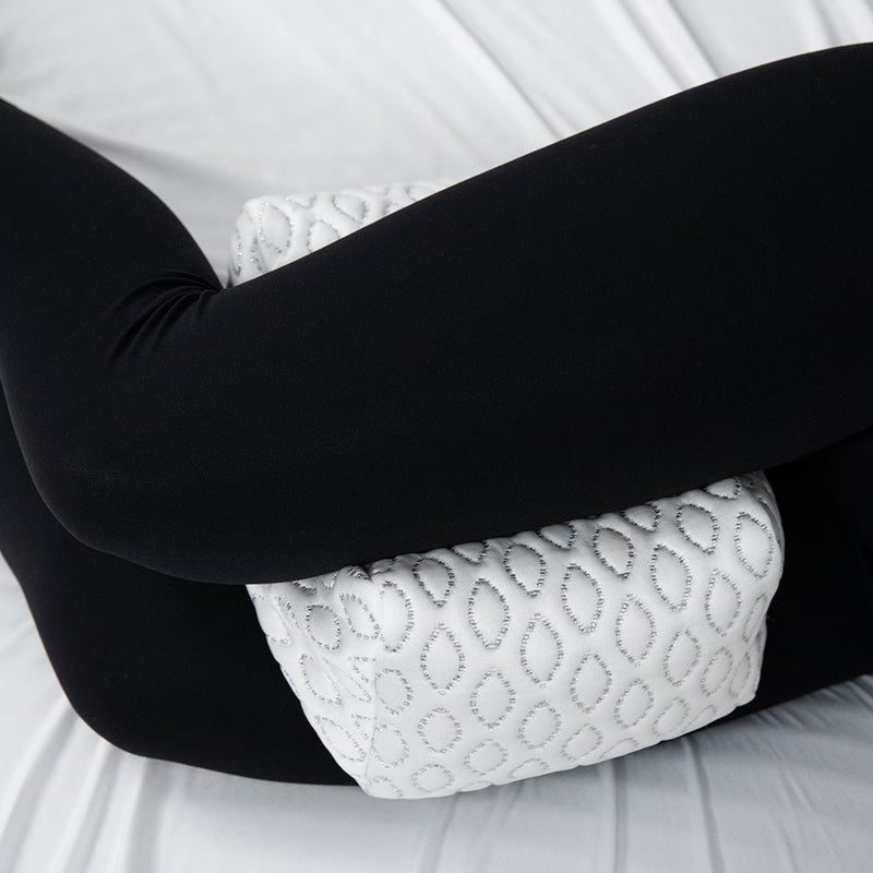 Bedgear Knee Pillow official product image 2